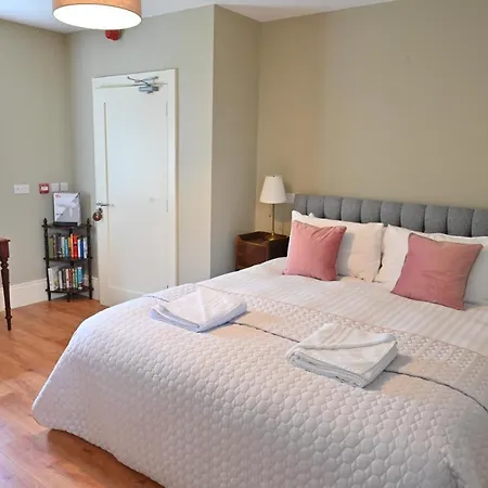 Upper Yard House ファームステイ