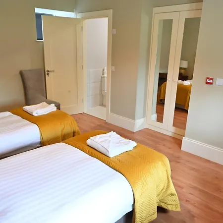 Upper Yard House ファームステイ *