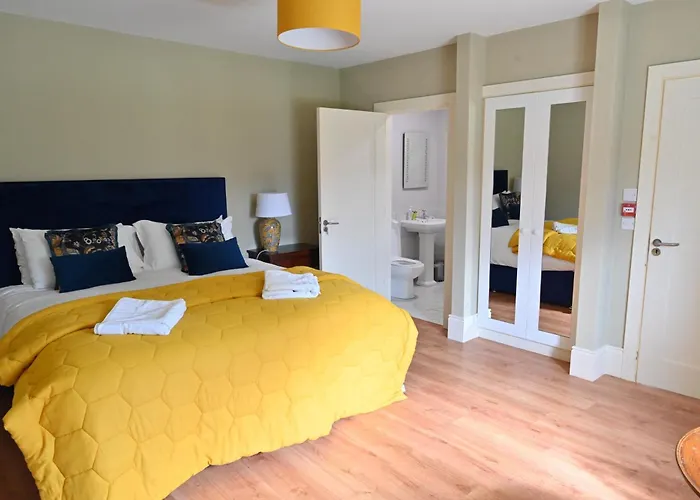 Upper Yard House Séjour à la ferme *