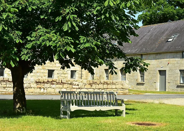 Upper Yard House Feriegård *